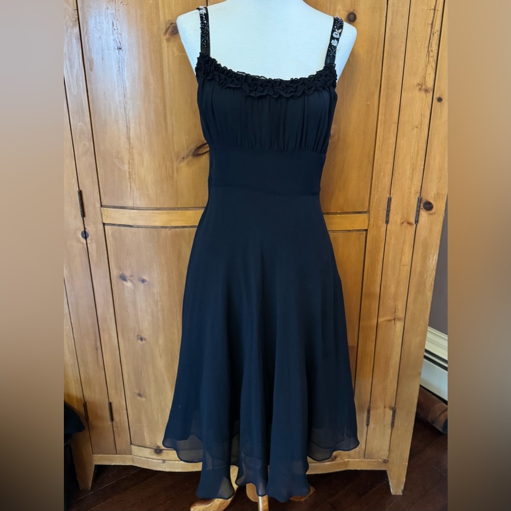 Stunning Anthropologie skater style dress w/gathered bust & tulle skirt, size 2.